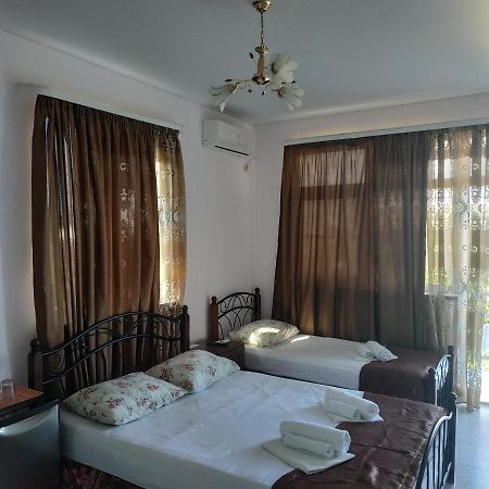 Guest House U Antoniny 가그라 외부 사진